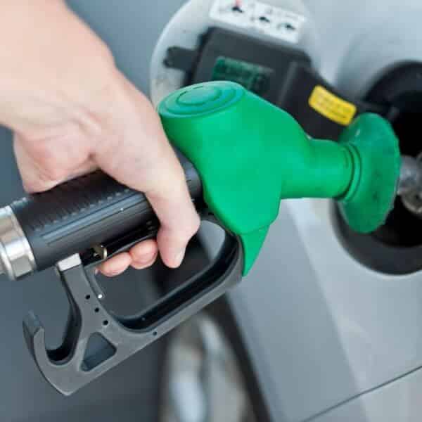 filling_car_tank_with_petrol.jpeg